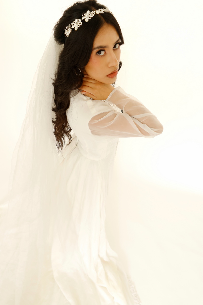 Dreamy Bride